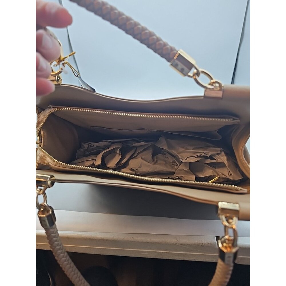 BEBE Los‎ Ángeles Aliah Stud Shopper Leather Purse Beige New With Tag - Picture 6 of 6